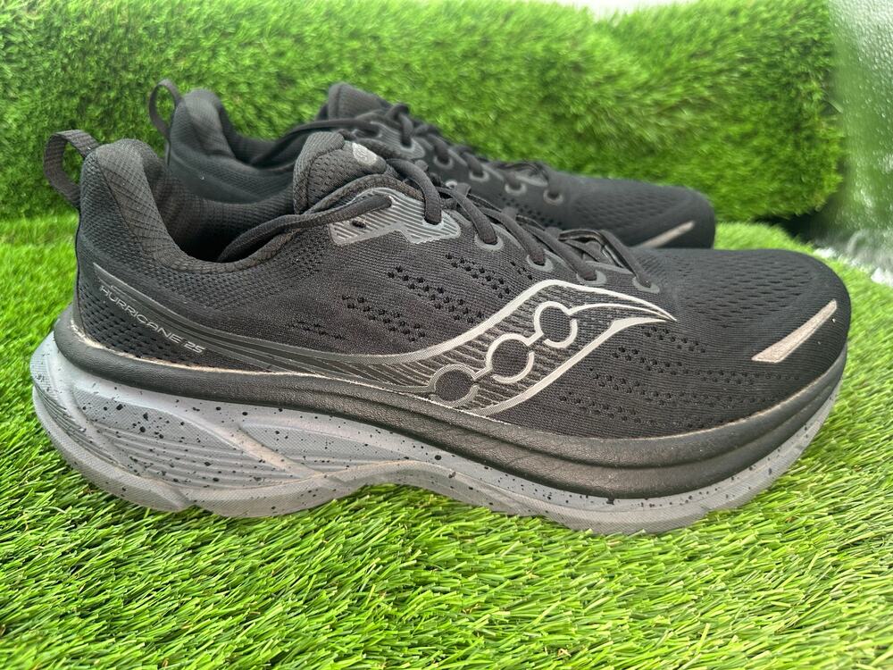Saucony Hurricane 25 S21026-206 Athletic Sneaker Men's 12 Black Mesh Gym Running